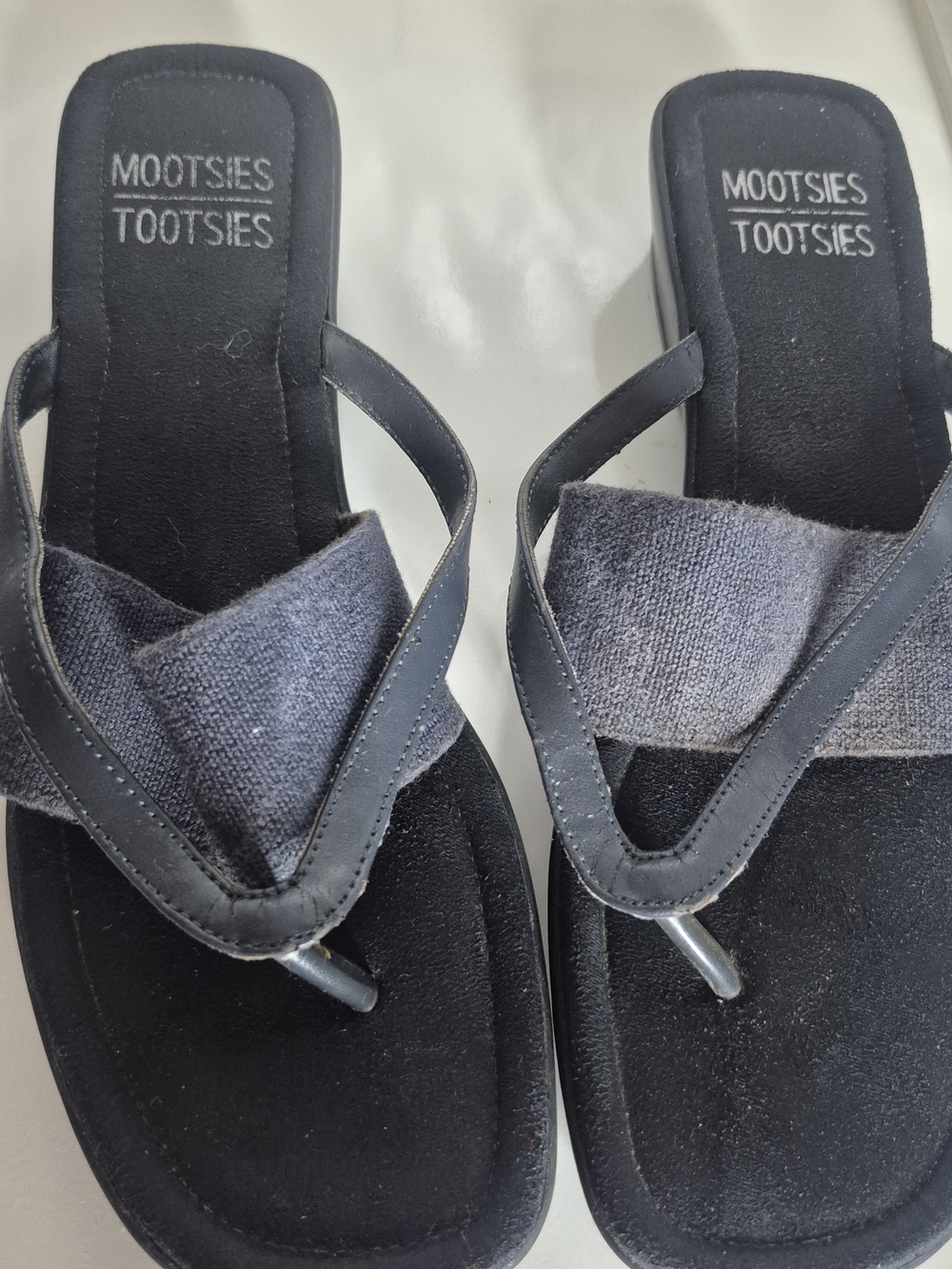 Mootsies Tootsies Women's Black/Charcoal Thong Sandals